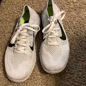 Nike free run flyknit